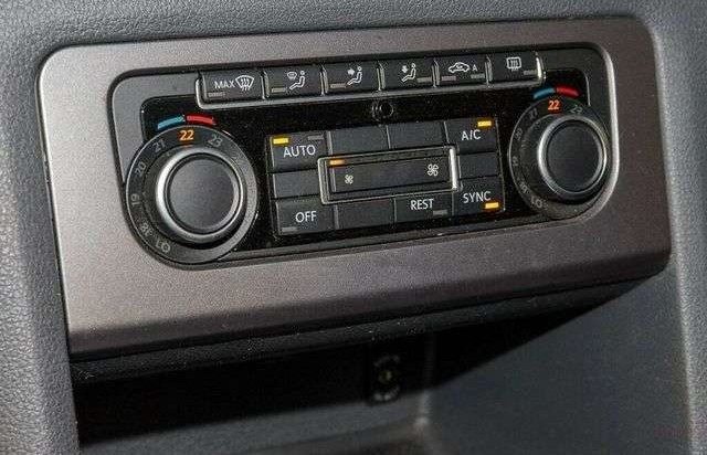 Volkswagen Amarok 2.0 TDI 4M HUNTER Highline LED AT AHK Xen