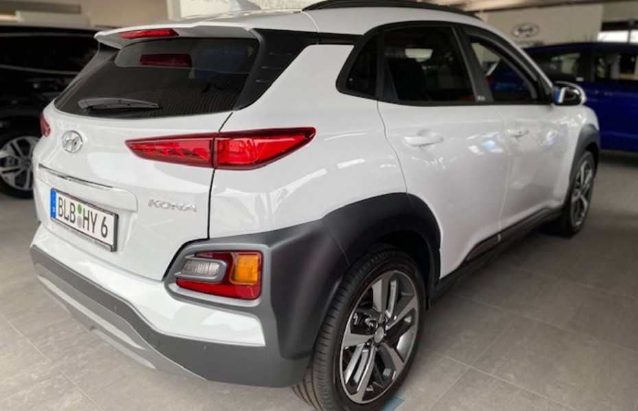 Hyundai Kona 1.6 T-GDI Premium*Sitz & Navi Paket*ASCC*Pano*