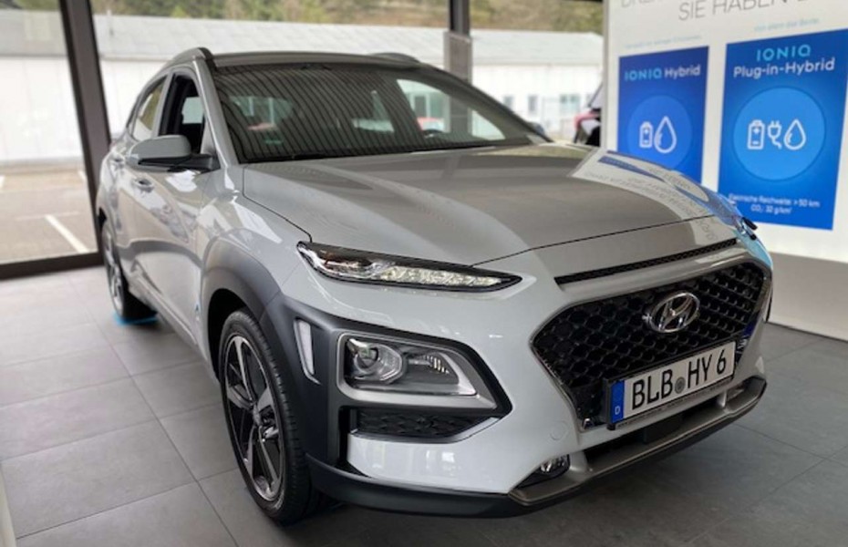 Hyundai Kona 1.6 T-GDI Premium*Sitz & Navi Paket*ASCC*Pano*