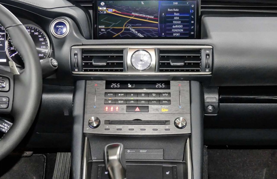 Lexus IS 300 h Style Edition *LED*NAVI*RFK*TEMP*