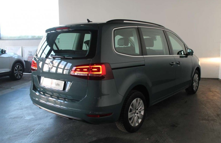 Volkswagen Sharan 2.0 TDI Comfortline NAVI+PDC+AHK+USB+SHZ