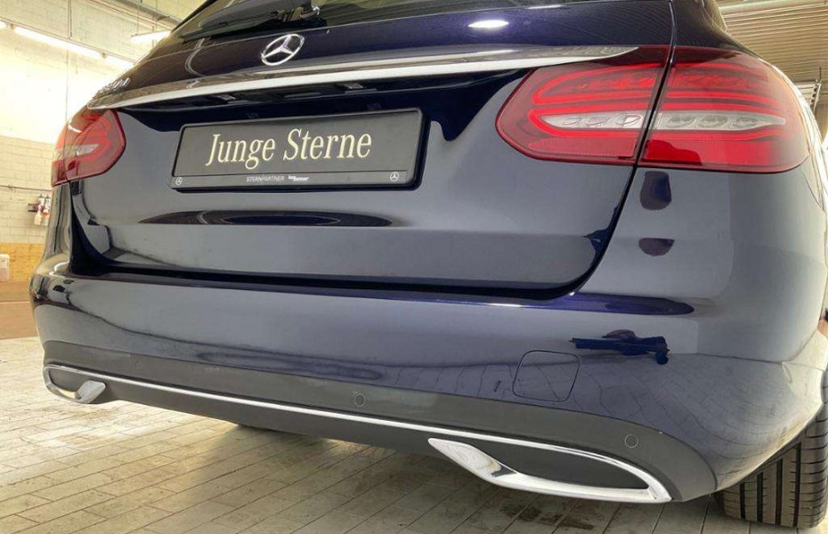 Mercedes-Benz Třídy C d T AVANTGARDE +SHZ+KAMERA+LED+DISTRONIC