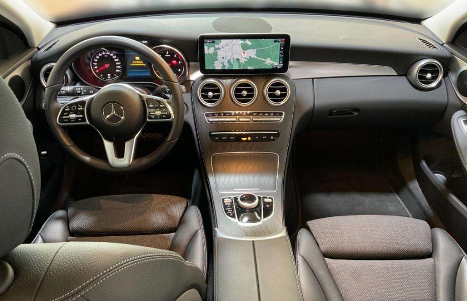 Mercedes-Benz Třídy C d T AVANTGARDE +SHZ+KAMERA+LED+DISTRONIC