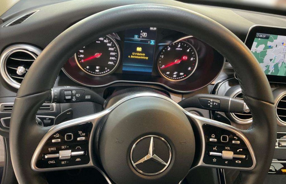 Mercedes-Benz Třídy C d T AVANTGARDE +SHZ+KAMERA+LED+DISTRONIC