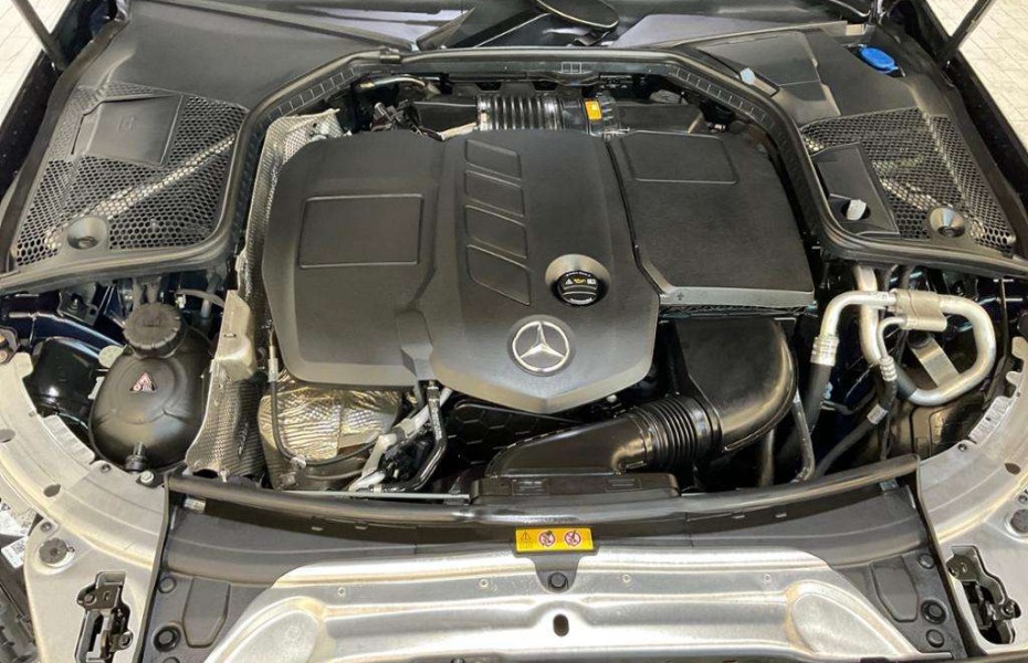 Mercedes-Benz Třídy C d T AVANTGARDE +SHZ+KAMERA+LED+DISTRONIC