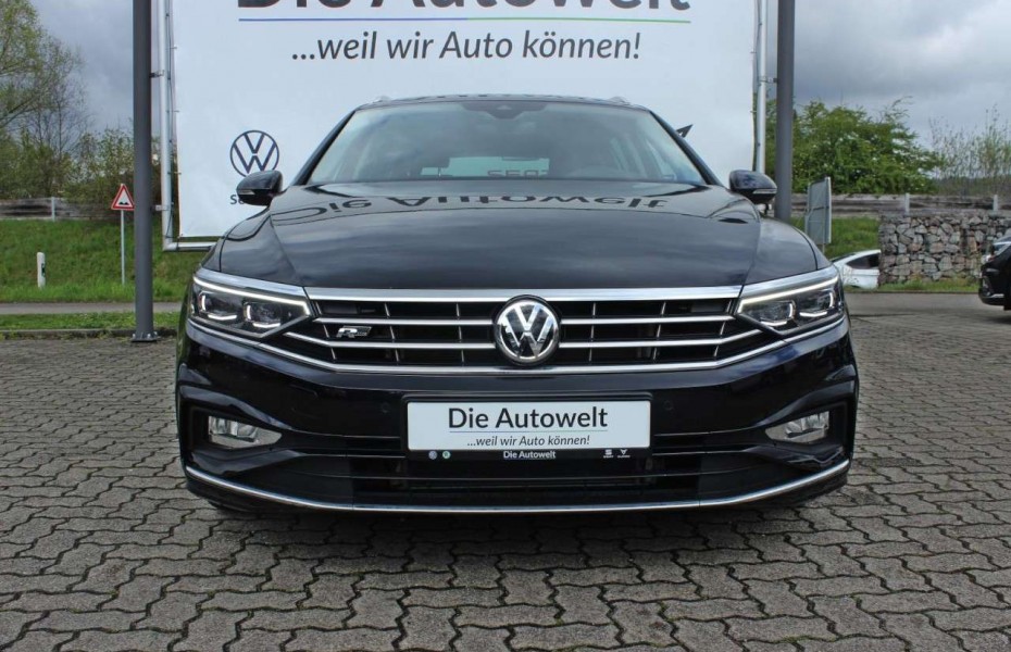 Volkswagen Passat Elegance 1.5 TSI DSG 2x R-LINE BT