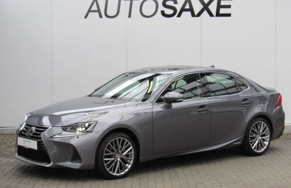 Lexus IS 300 300h Luxury Line*LED*NAVI*LEDER*GSHD*AHK*LMR*