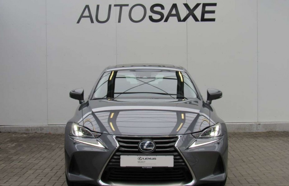 Lexus IS 300 300h Luxury Line*LED*NAVI*LEDER*GSHD*AHK*LMR*