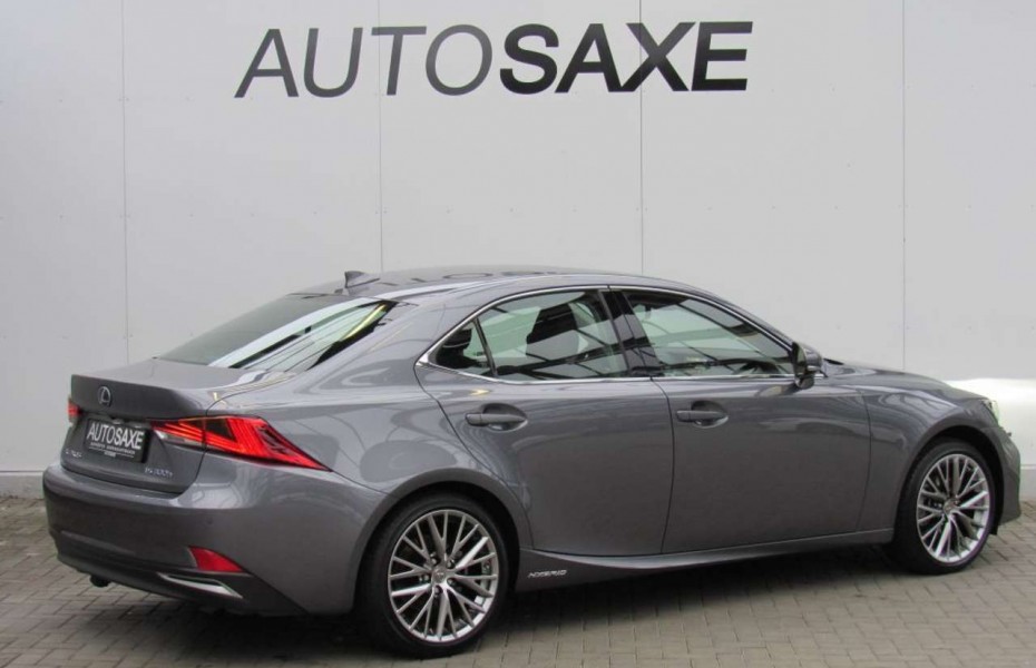 Lexus IS 300 300h Luxury Line*LED*NAVI*LEDER*GSHD*AHK*LMR*