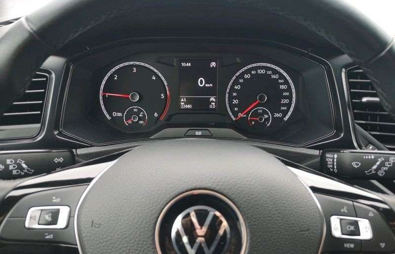 Volkswagen T-Roc 1.6 TDI Navi PDC DAB+