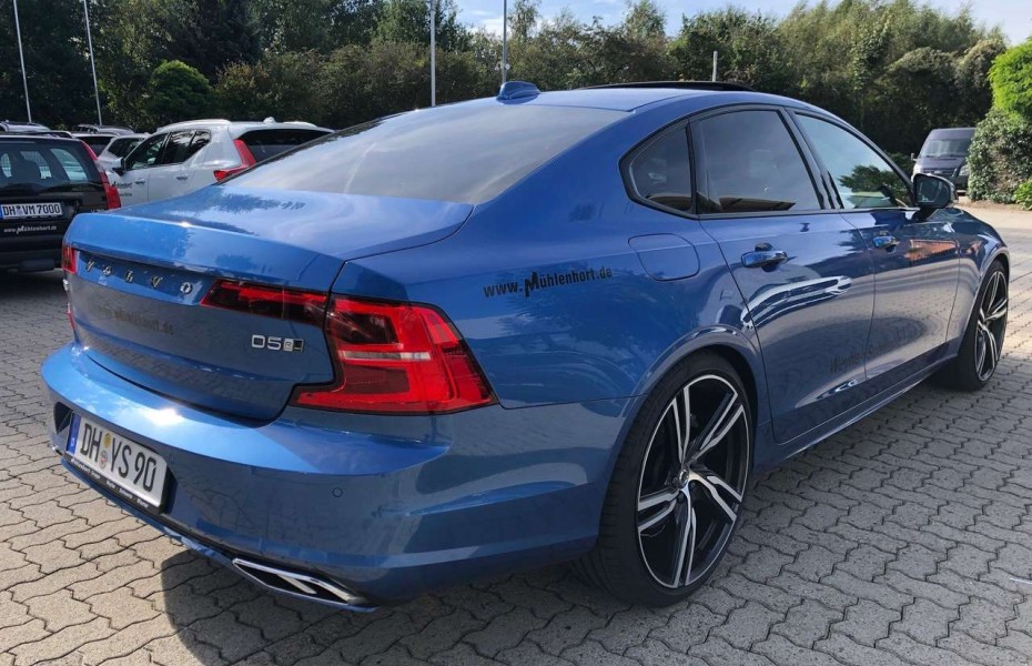 Volvo S90 D5 AWD Geartronic R-DESIGN - 21