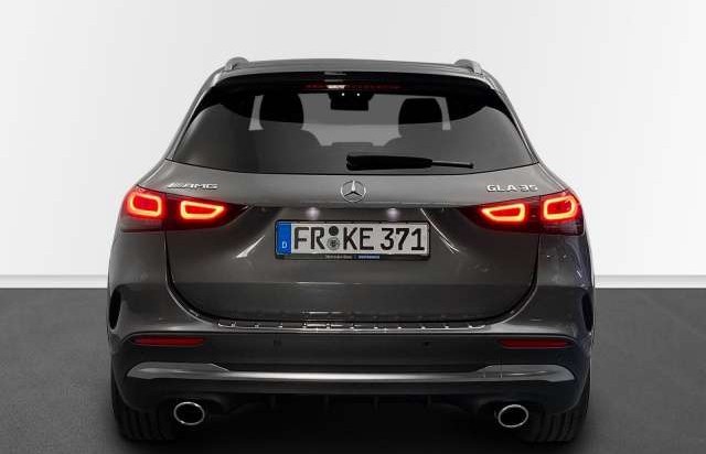 Mercedes-Benz GLA 35 AMG 4MATIC PANO+BURMESTER+360°+DISTRO+MEMORY