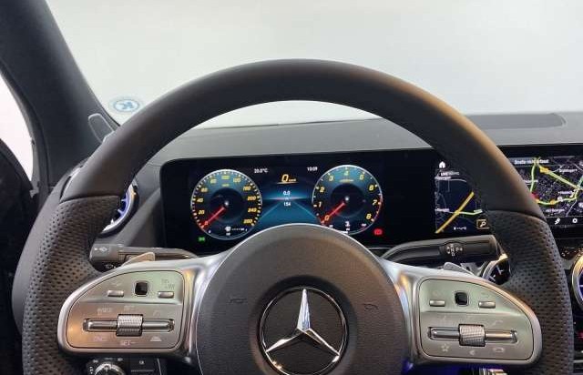 Mercedes-Benz GLA 35 AMG 4MATIC PANO+BURMESTER+360°+DISTRO+MEMORY