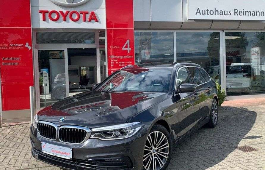 BMW Řada 5 530d Touring Aut. Sport Line