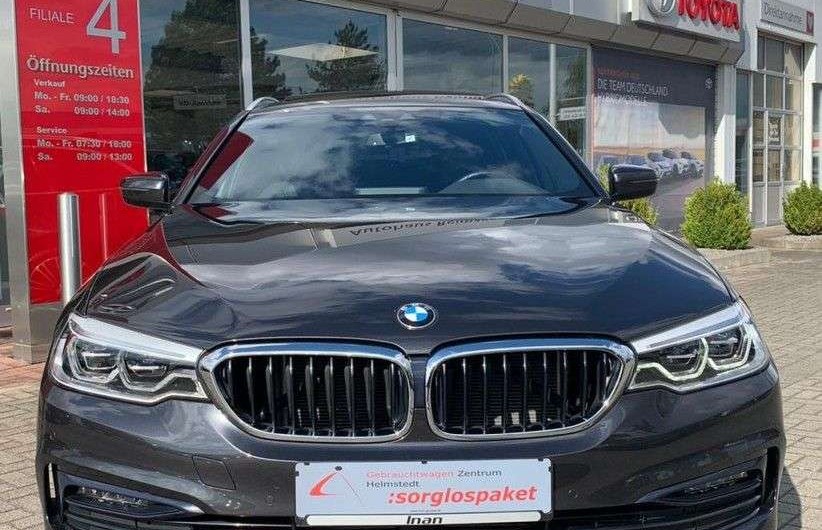 BMW Řada 5 530d Touring Aut. Sport Line