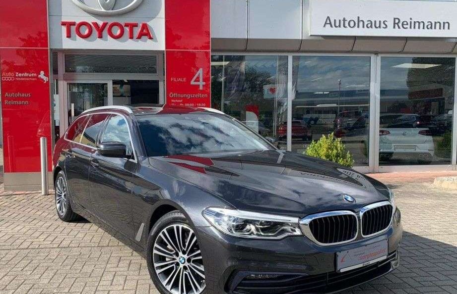 BMW Řada 5 530d Touring Aut. Sport Line