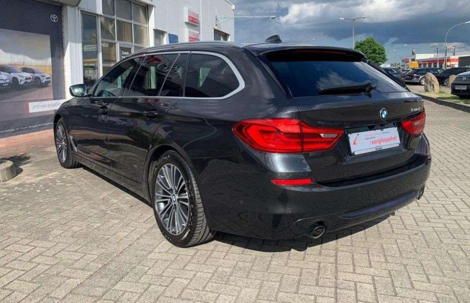 BMW Řada 5 530d Touring Aut. Sport Line