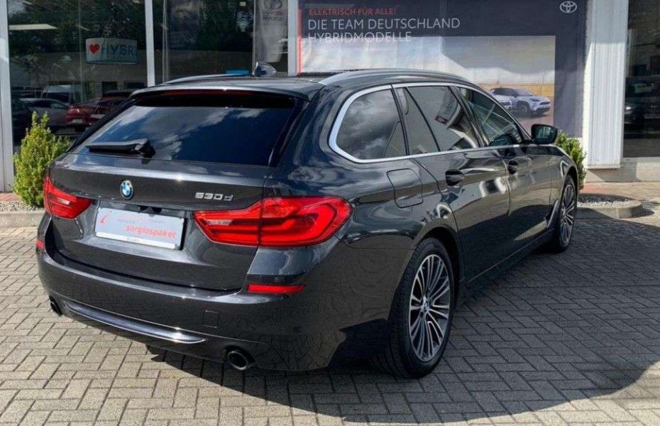 BMW Řada 5 530d Touring Aut. Sport Line