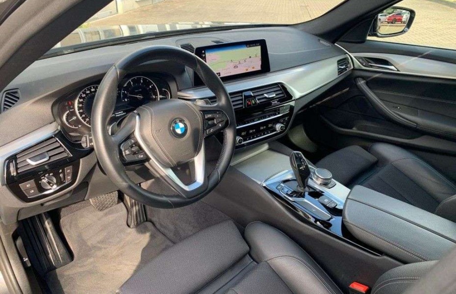 BMW Řada 5 530d Touring Aut. Sport Line
