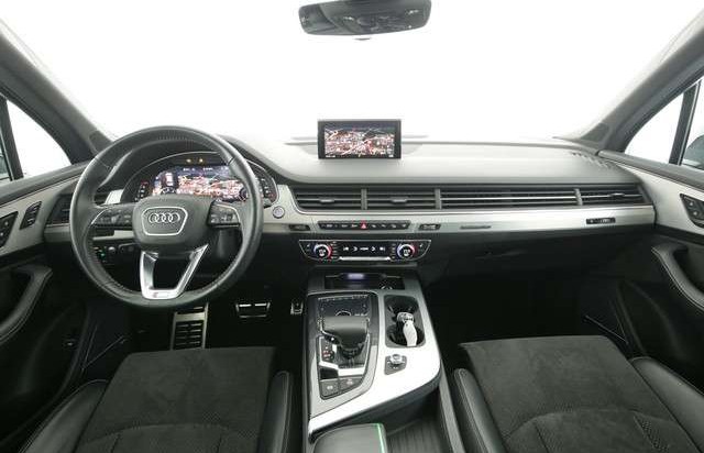 Audi Q7 50 Quattro S line NAV AHK BOSE NACHT MATRI