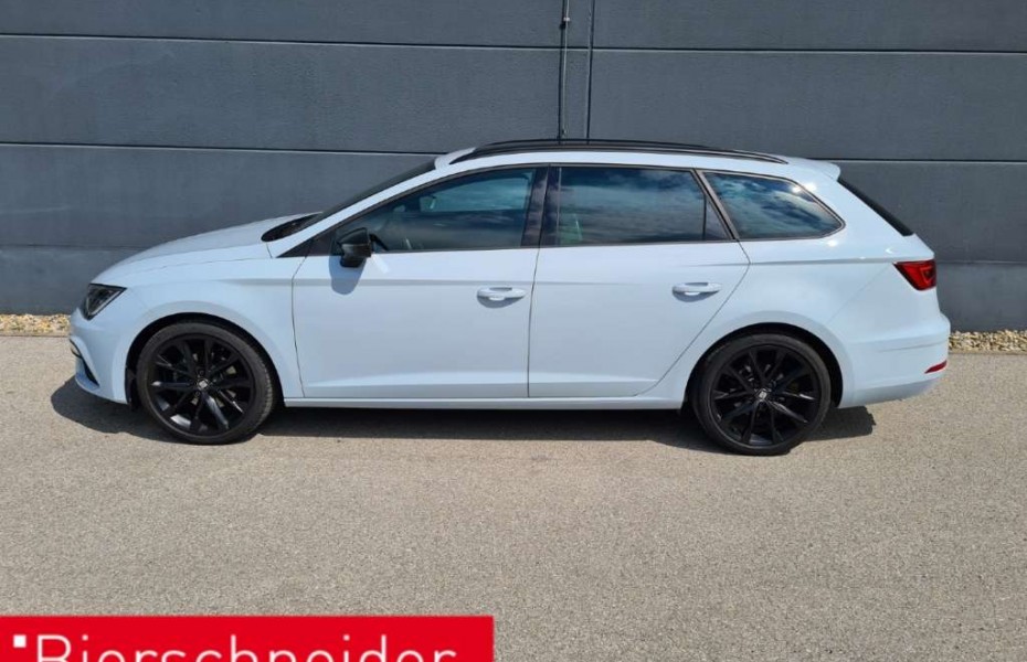 SEAT Leon Sportstourer 1.5 TSI DSG FR Black Matt AHK BEATS A