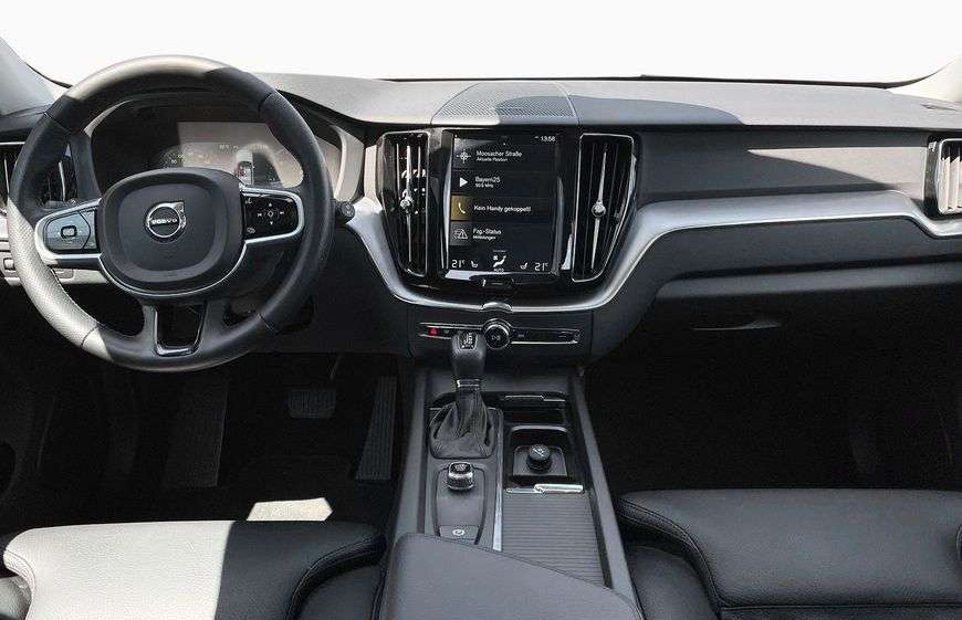 Volvo XC60 D5 AWD Geartronic Momentum