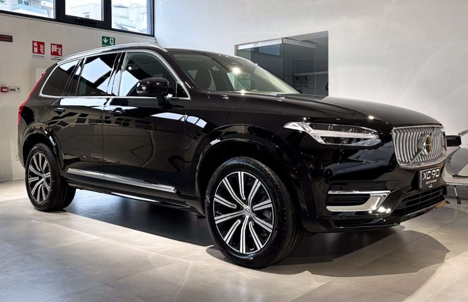 Volvo XC90 B5 AWD Diesel Automatic Plus Bright - 7Sitze
