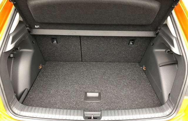 Škoda Fabia 1.5TSI DSG Style LED NAVI KAMERA SHZ PDC