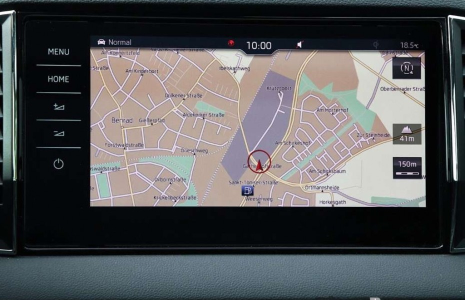 Škoda Karoq Style 1.5 TSI DSG 379,- 6849,- Anz. Panoramadach N