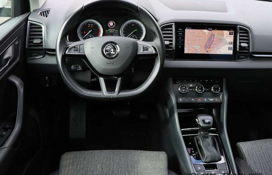 Škoda Karoq Style 1.5 TSI DSG 379,- 6849,- Anz. Panoramadach N