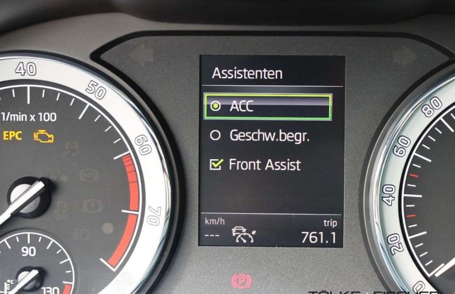 Škoda Karoq Style 1.5 TSI DSG 379,- 6849,- Anz. Panoramadach N