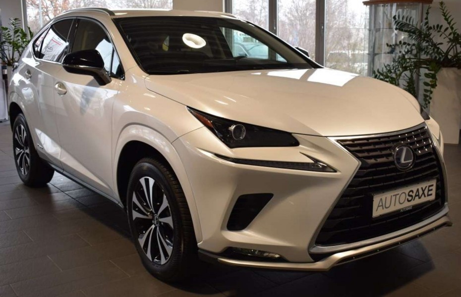 Lexus NX 300 300h Style Edition NAVI *KAMERA *SITZHEIZUNG