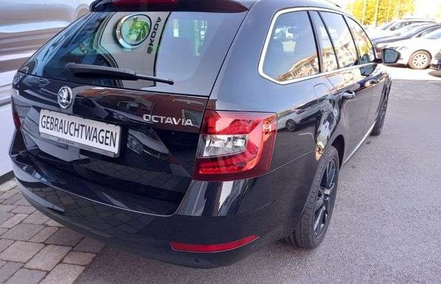 Škoda Octavia Combi PremiumEdition 2,0TDI DSG NAVI,PDC