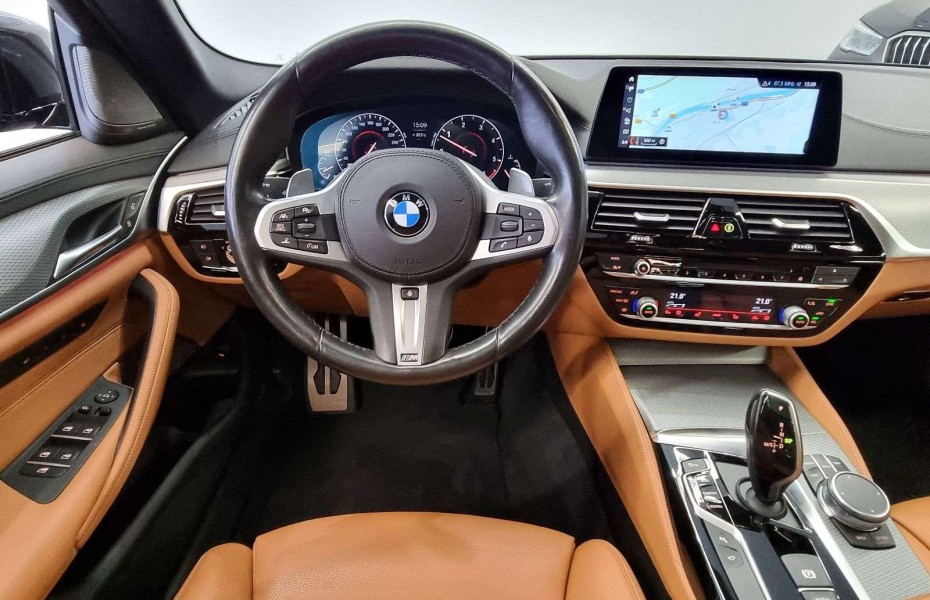 BMW Řada 5 d xDrive SP-AUTOM. M-SPORT STAND-HZG MASSAGE