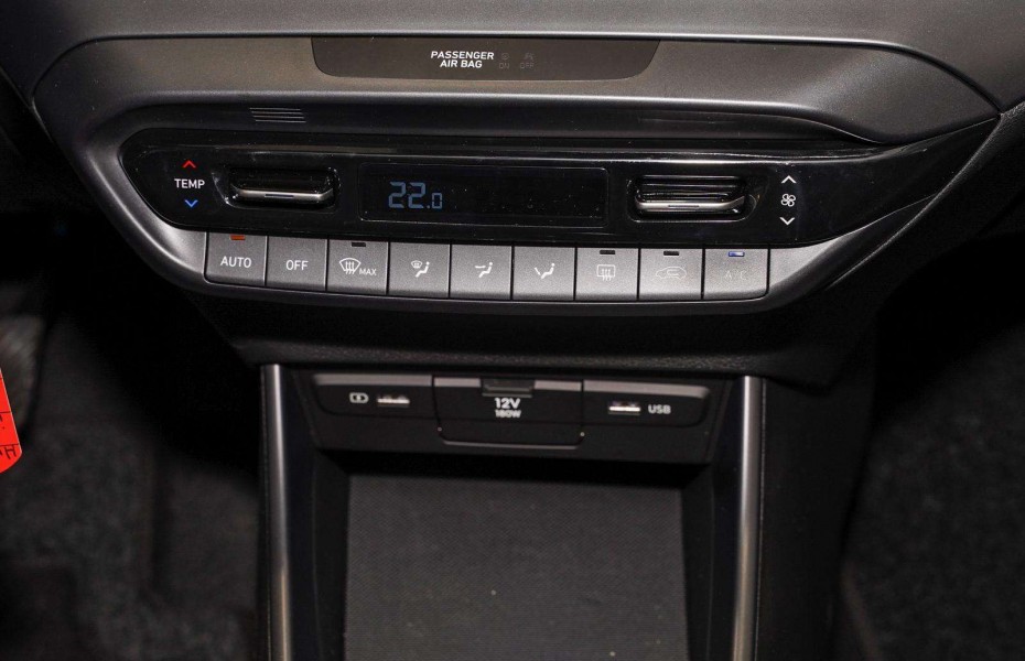Hyundai i20 1.0 TGDI Connect & Go Navi Bose Carplay