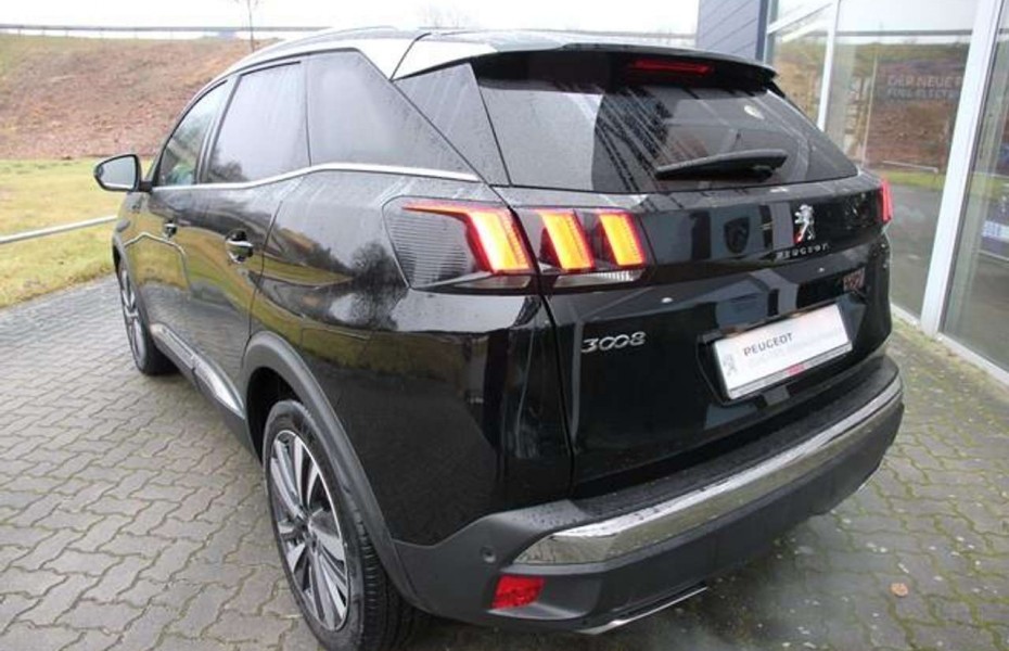 Peugeot 3008 GT HDi 180 Automatik Schiebedach e-Klappe Focal