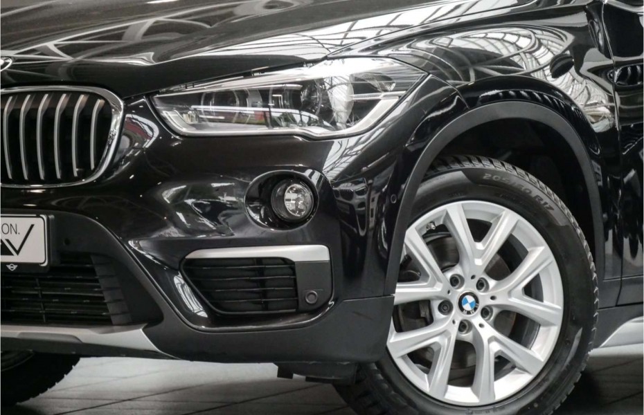 BMW X1 sDrive18d xLine HiFi LED WLAN Navi Tempomat