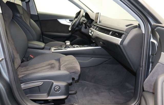 Audi A4 Avant 45 TDI quattro S line Matrix Navi ACC