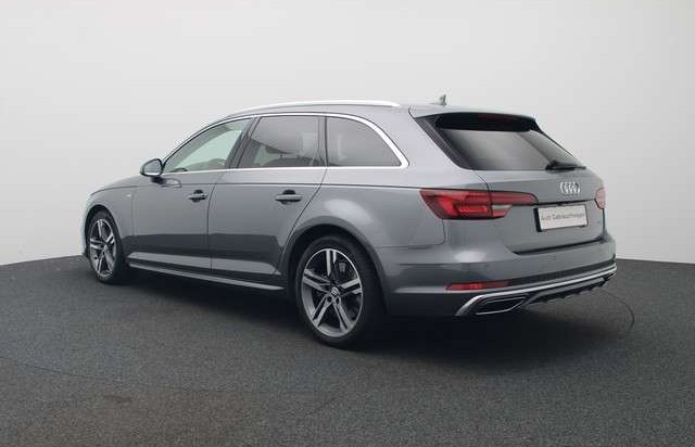 Audi A4 Avant 45 TDI quattro S line Matrix Navi ACC