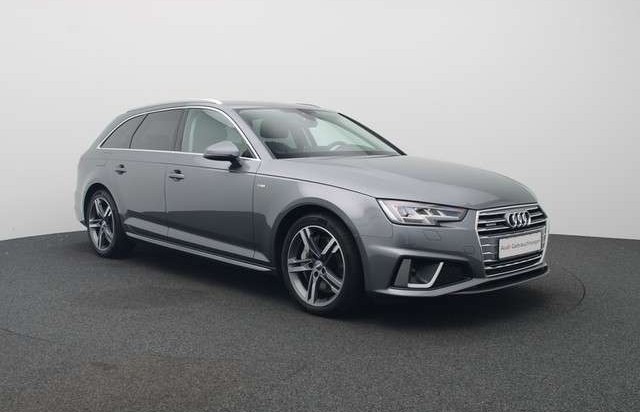 Audi A4 Avant 45 TDI quattro S line Matrix Navi ACC