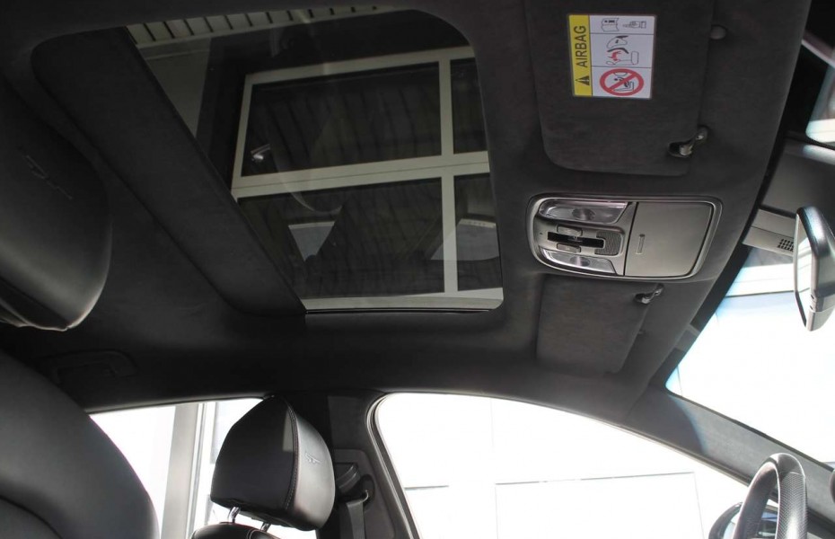 Kia Stinger 3.3T-GDI GT 4WD Aut Pano Navi LED 360 HUD AdTemp