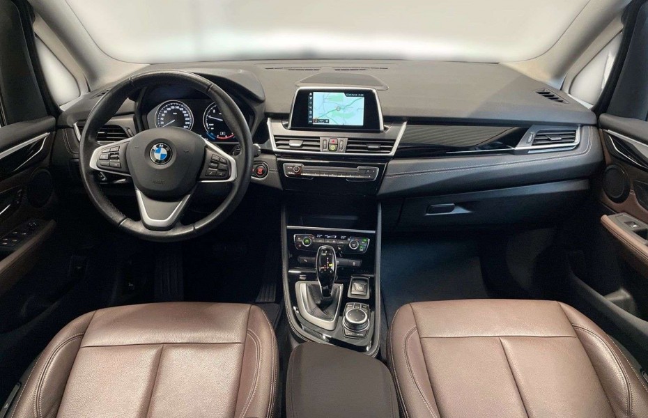 BMW Řada 2 218i GT Rfk HiFi Kz Lhz Shz Navi DAB NP:49.000€