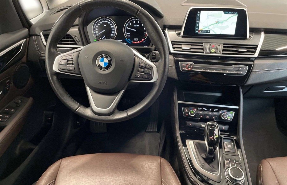 BMW Řada 2 218i GT Rfk HiFi Kz Lhz Shz Navi DAB NP:49.000€