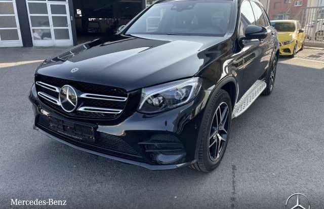 Mercedes-Benz GLC 250d 4M AMG Fahrass Burmester Distr. COMAND