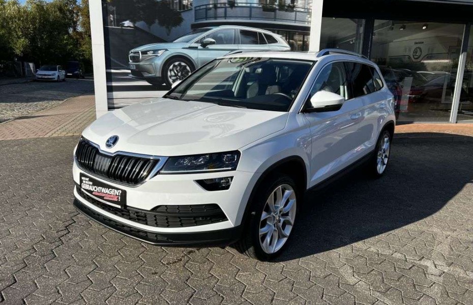 Škoda Karoq 1.5 TSI ACT DSG Style+Navi+Panorama+Leder