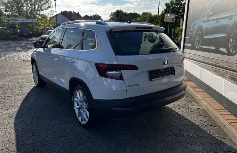 Škoda Karoq 1.5 TSI ACT DSG Style+Navi+Panorama+Leder