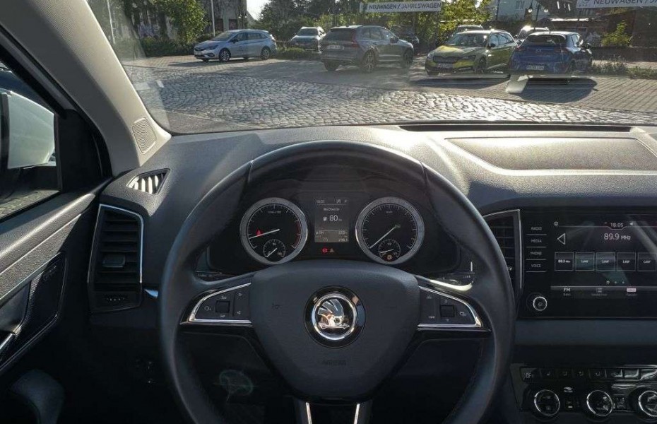 Škoda Karoq 1.5 TSI ACT DSG Style+Navi+Panorama+Leder
