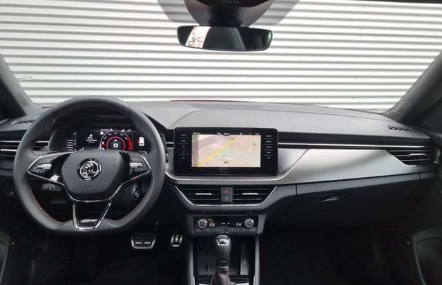 Škoda Kamiq 1.5 TSI DSG Monte Carlo LED Pano Navi Apple AdTempomat