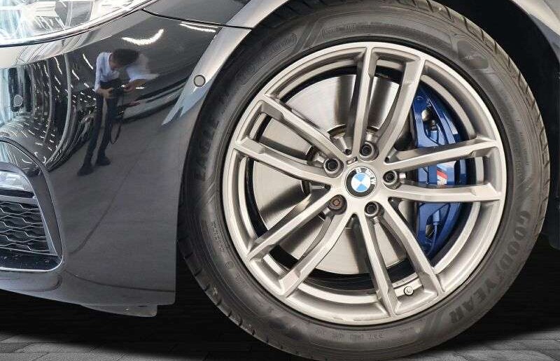 BMW Řada 5 d xDrive Touring M Sportpaket Navi/HUD/LED/
