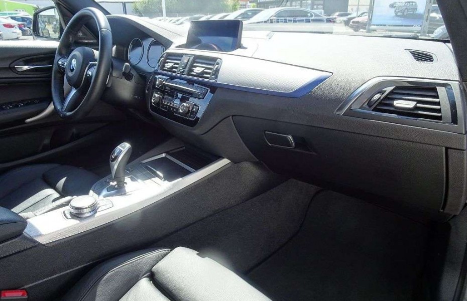 BMW Řada 1 Mi xDrive Special Edition Navi Hifi HK Rfk
